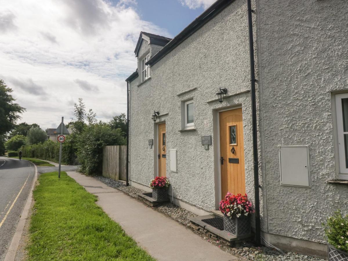 Betty'S Mews Apartment Ambleside Exterior photo