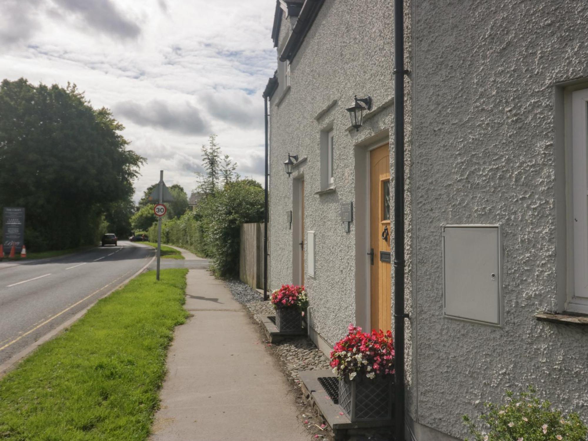 Betty'S Mews Apartment Ambleside Exterior photo